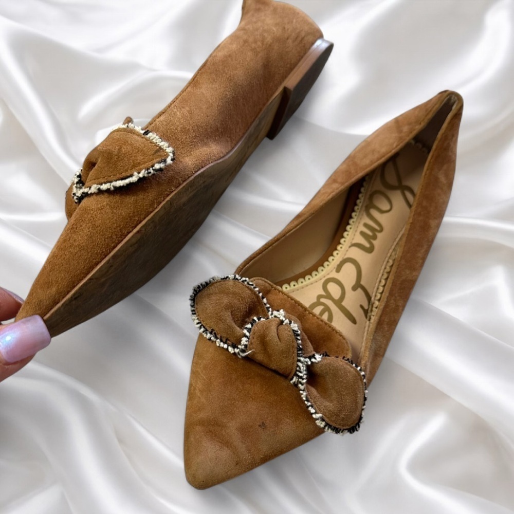 Sam Edelman Suede Loafers with Bow detail and pointed toe size 7.5
